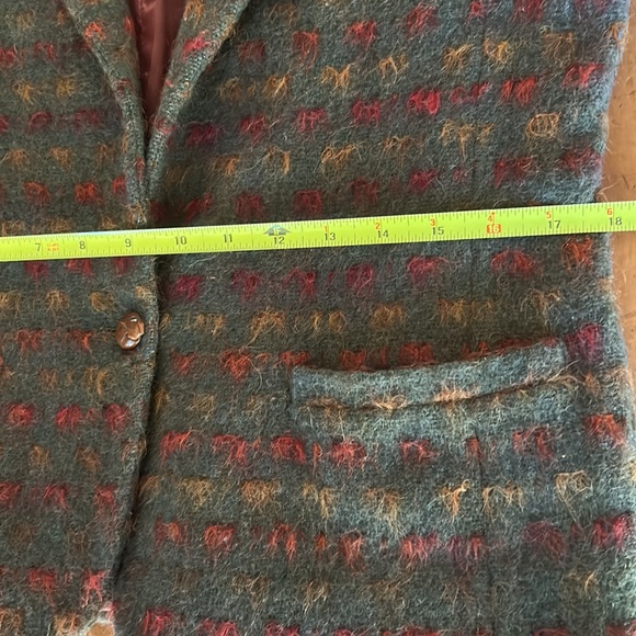 wool blend blazer rich jewel tones on dark mossy green brown wood buttons - Picture 15 of 15